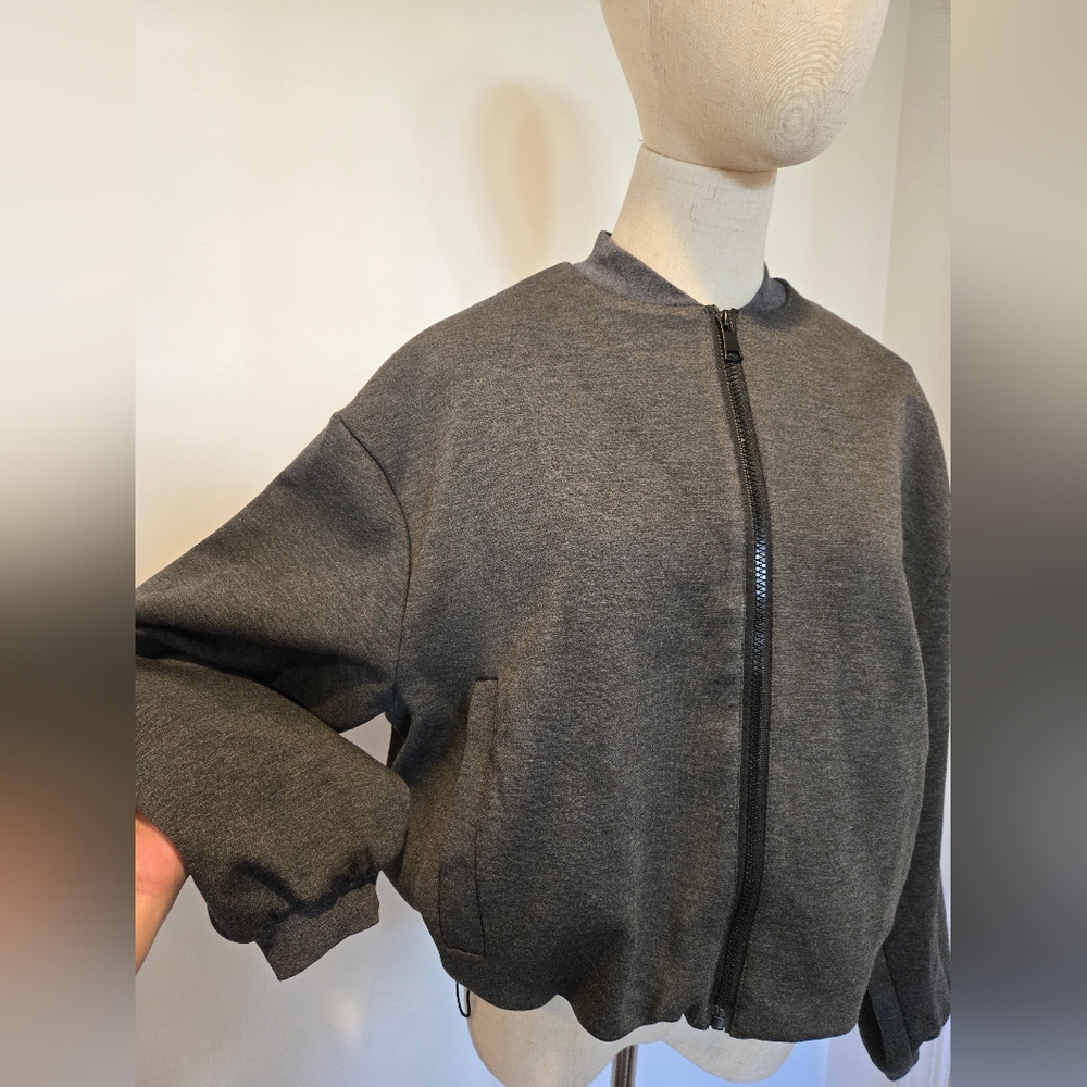 Gray bomber jacket. Crop jacket. Adjustable